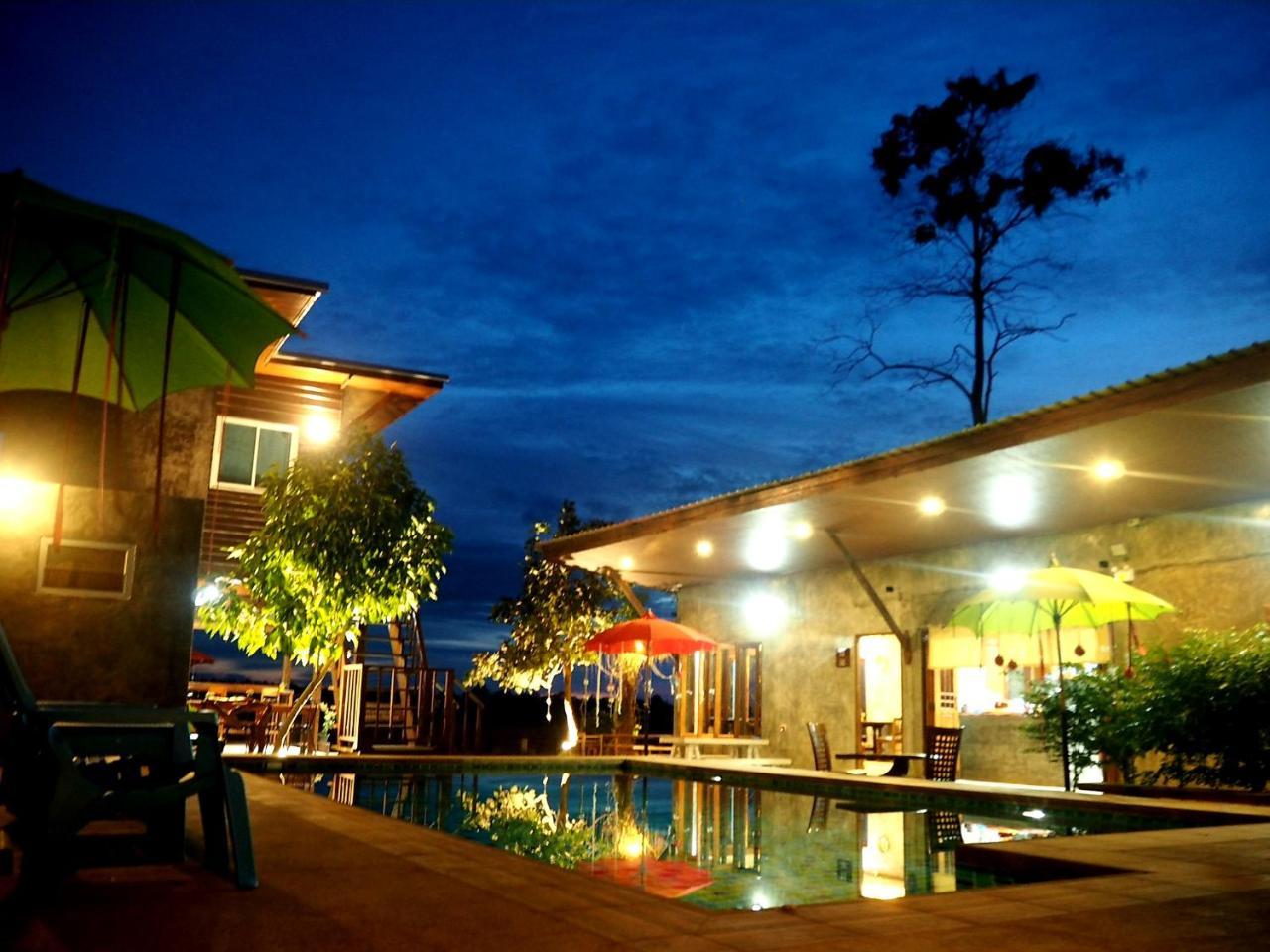Nawiengkaeriverview Resort Mukdahan Exterior foto